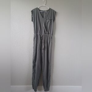 Joe & Elle Gray Drawstring Jogger V-Neck Wrap Pocket-Front Jumpsuit